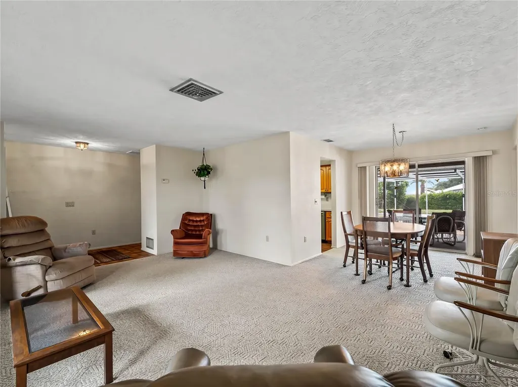 1619 E Cypress Point Drive Venice FL 34293