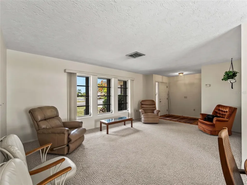 1619 E Cypress Point Drive Venice FL 34293