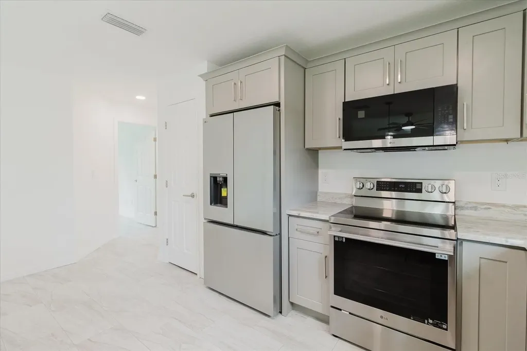 3128 12th Street Court E Bradenton FL 34208