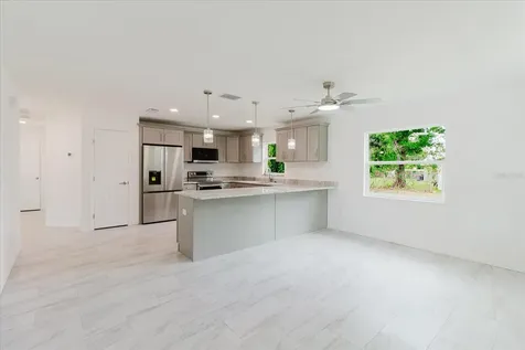 3128 12th Street Court E Bradenton FL 34208