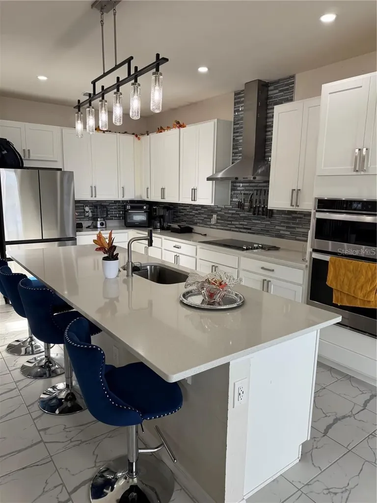 2489 Blowing Breeze Avenue Kissimmee FL 34744