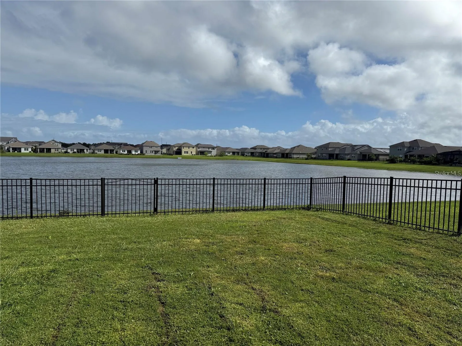 2489 Blowing Breeze Avenue Kissimmee FL 34744