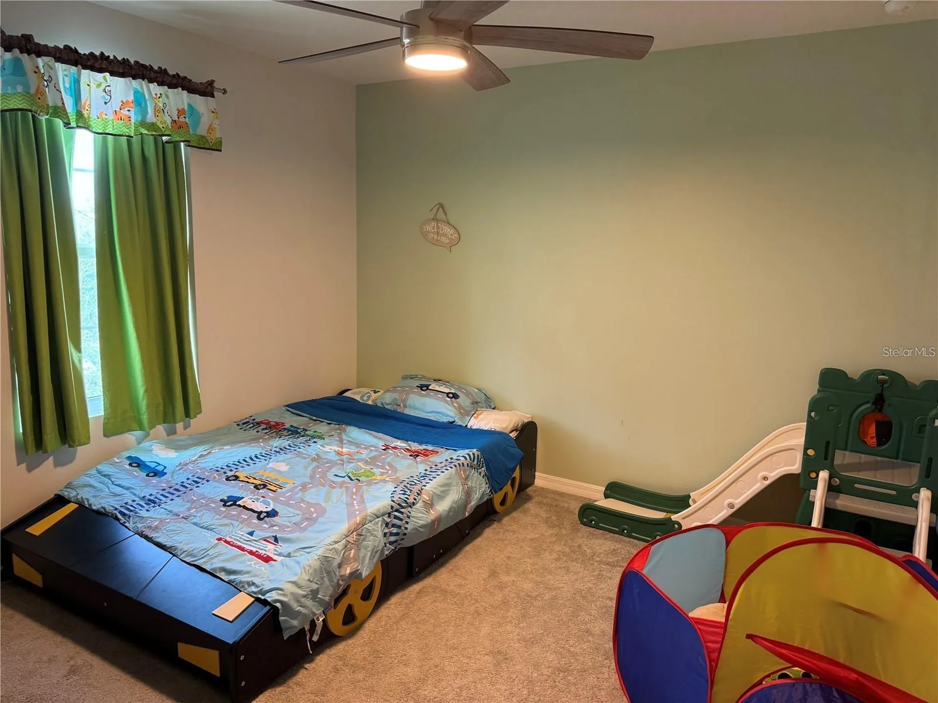 2489 Blowing Breeze Avenue Kissimmee FL 34744
