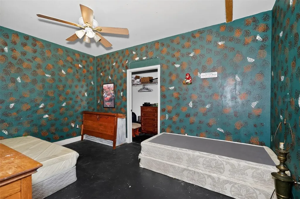 4700 Woody Road Marianna FL 32448