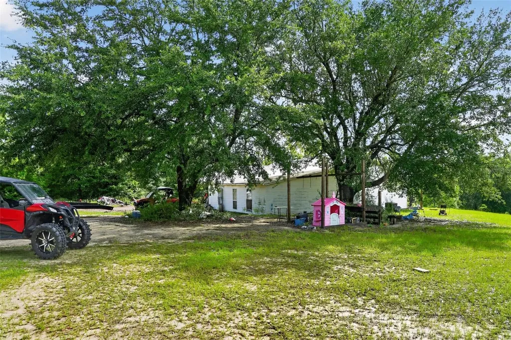 4700 Woody Road Marianna FL 32448