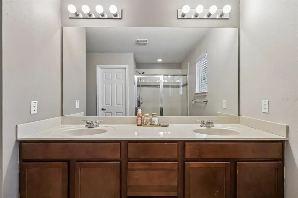 6412 Golden Dewdrop Trail Windermere FL 34786