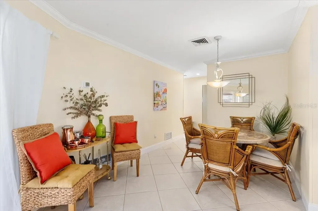 1387 Moonmist Drive Sarasota FL 34242