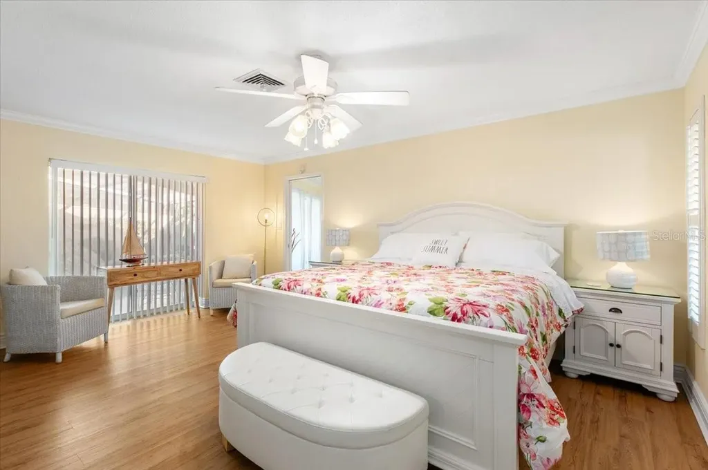 1387 Moonmist Drive Sarasota FL 34242