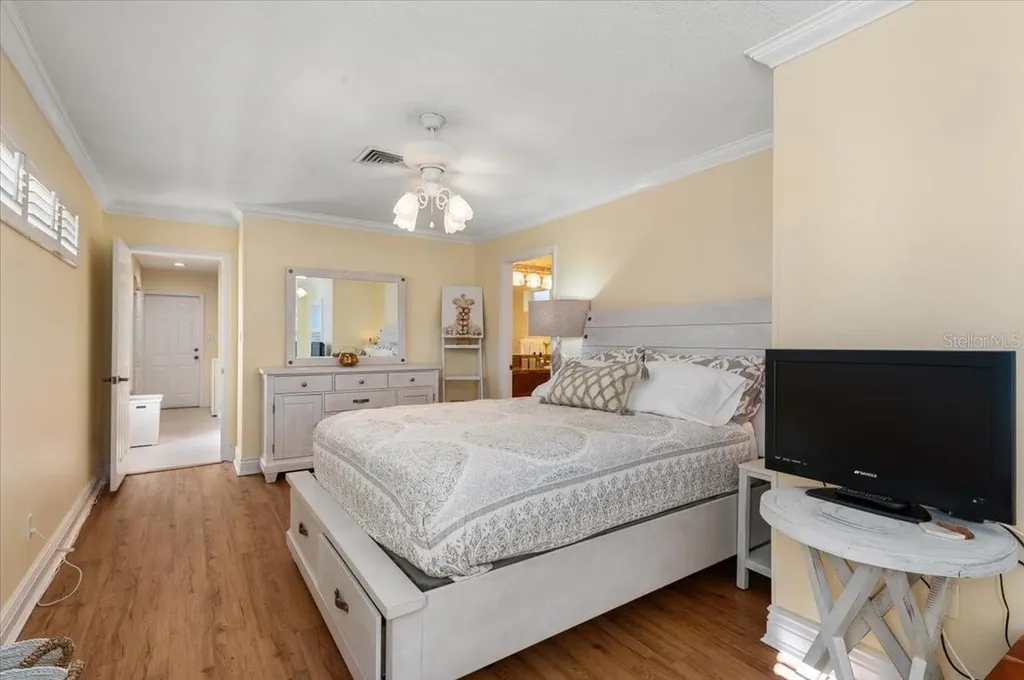 1387 Moonmist Drive Sarasota FL 34242