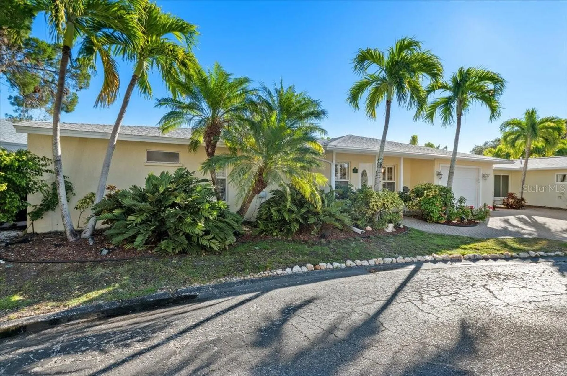 1387 Moonmist Drive Sarasota FL 34242