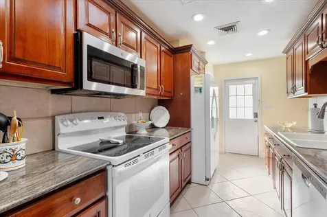 1387 Moonmist Drive Sarasota FL 34242