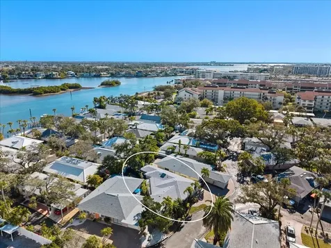 1387 Moonmist Drive Sarasota FL 34242