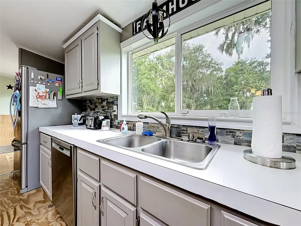 1919 NW 100th Street Ocala FL 34475