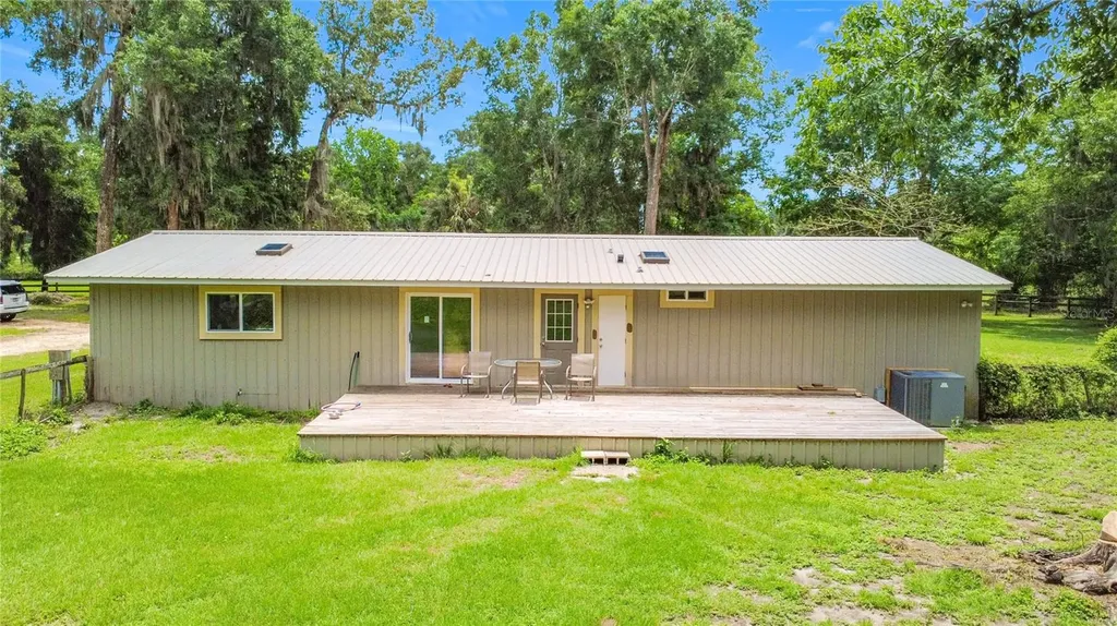 1919 NW 100th Street Ocala FL 34475