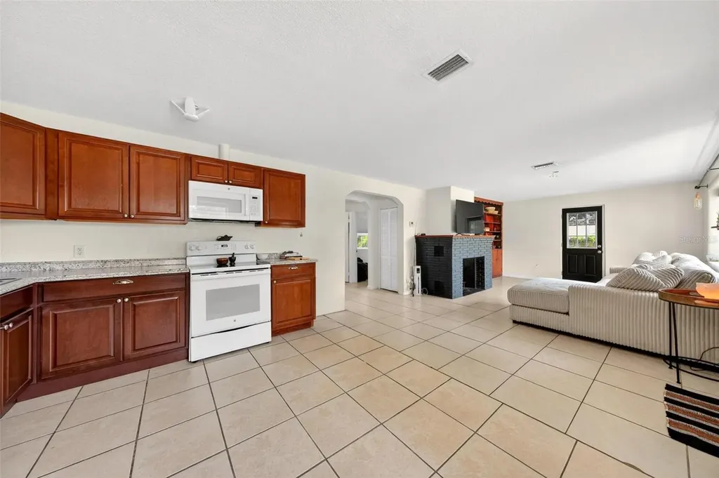 71 Fairview Avenue Ormond Beach FL 32174
