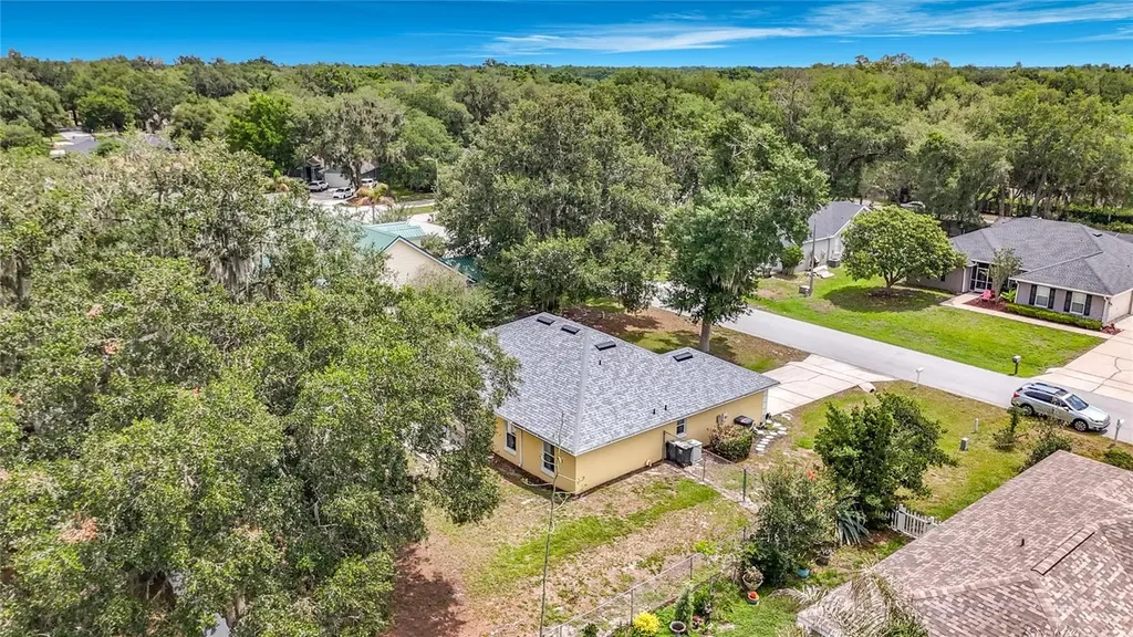 5945 White Tail Loop Lakeland FL 33811