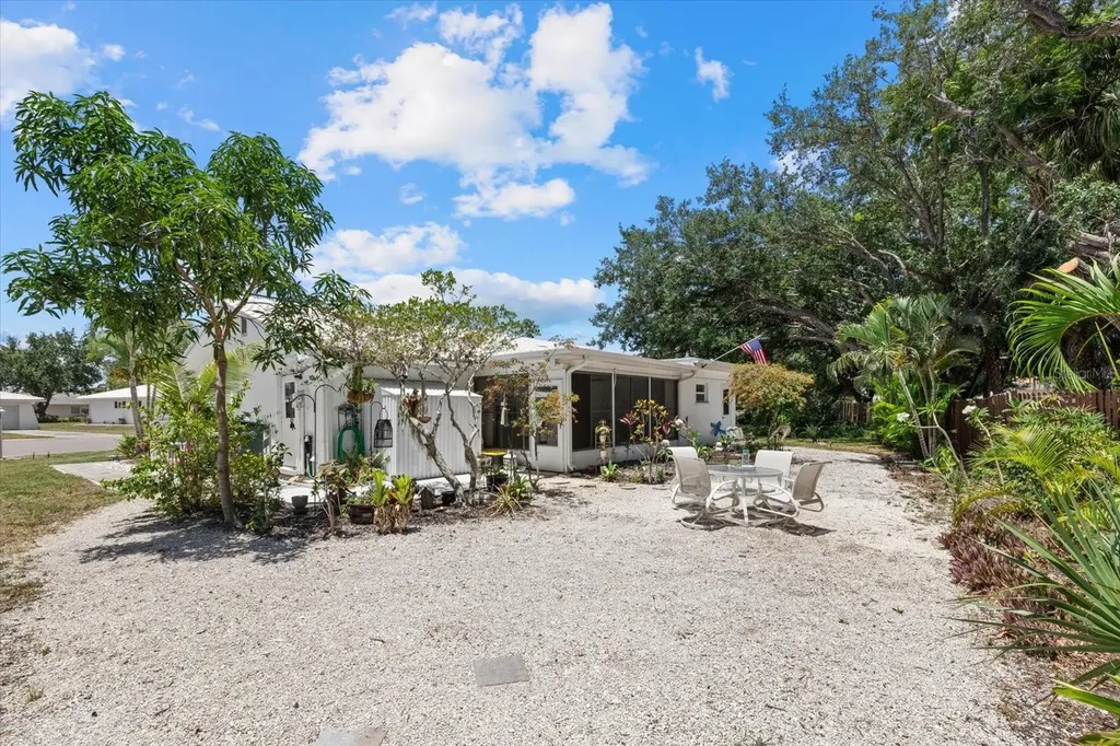 4305 Chinaberry Circle Bradenton FL 34208