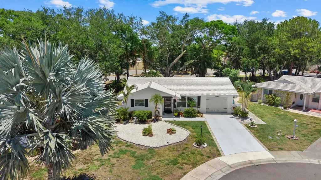 4305 Chinaberry Circle Bradenton FL 34208