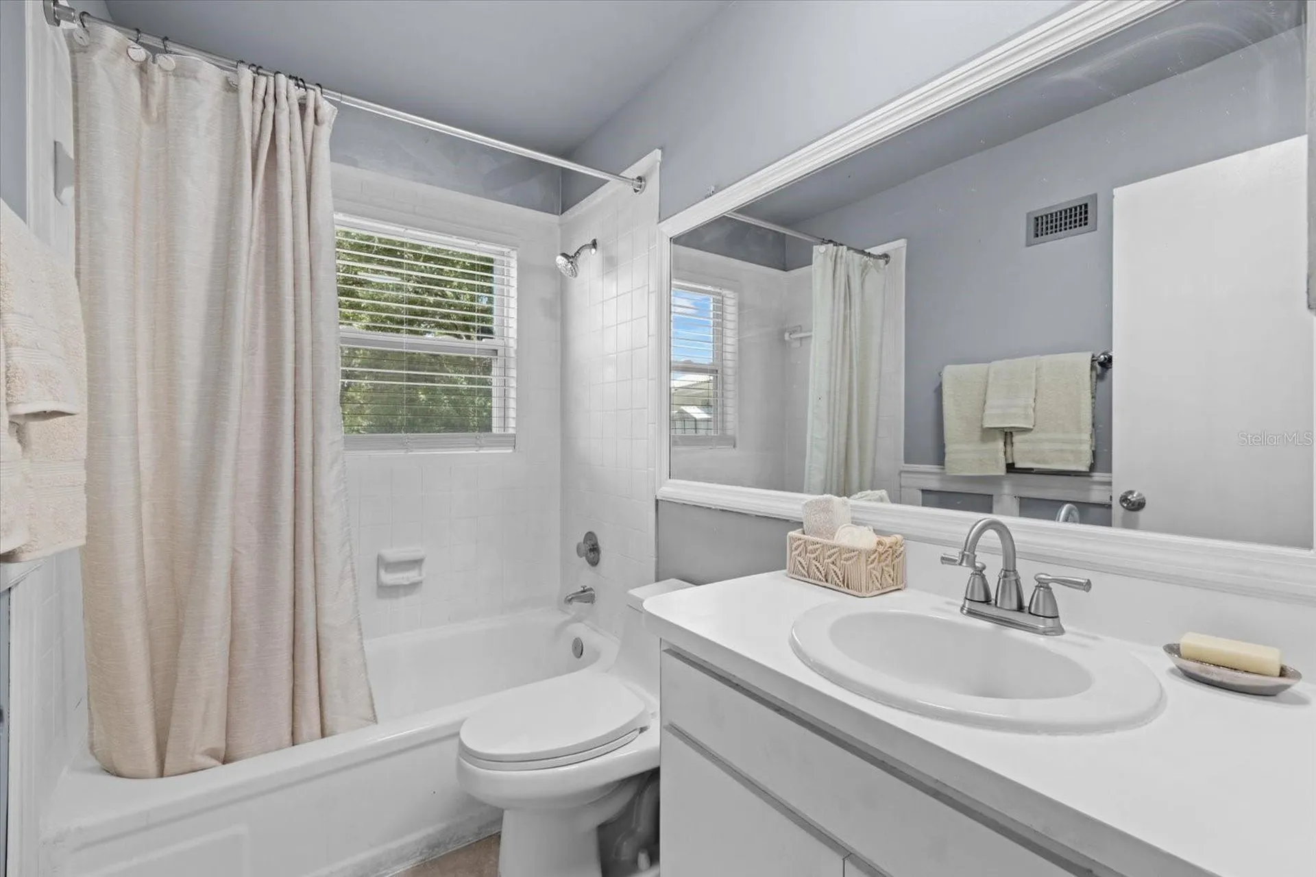 4305 Chinaberry Circle Bradenton FL 34208