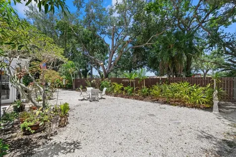 4305 Chinaberry Circle Bradenton FL 34208