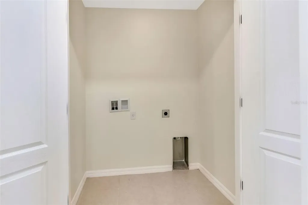 213 Fig Court Kissimmee FL 34759