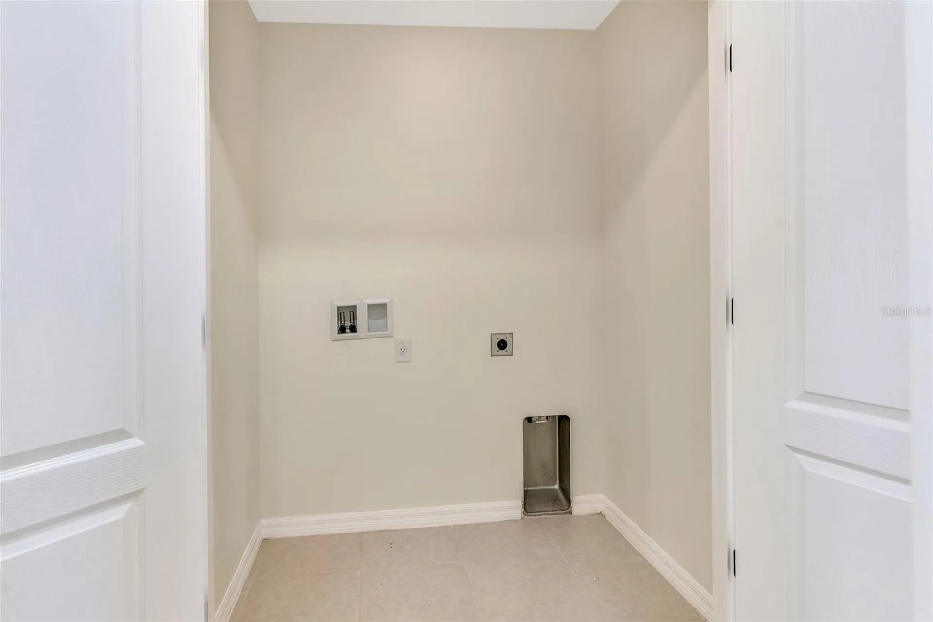 213 Fig Court Kissimmee FL 34759