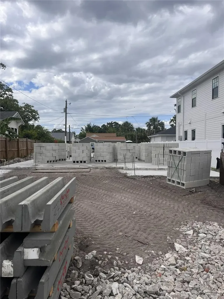 2829 4th Avenue N St Petersburg FL 33713