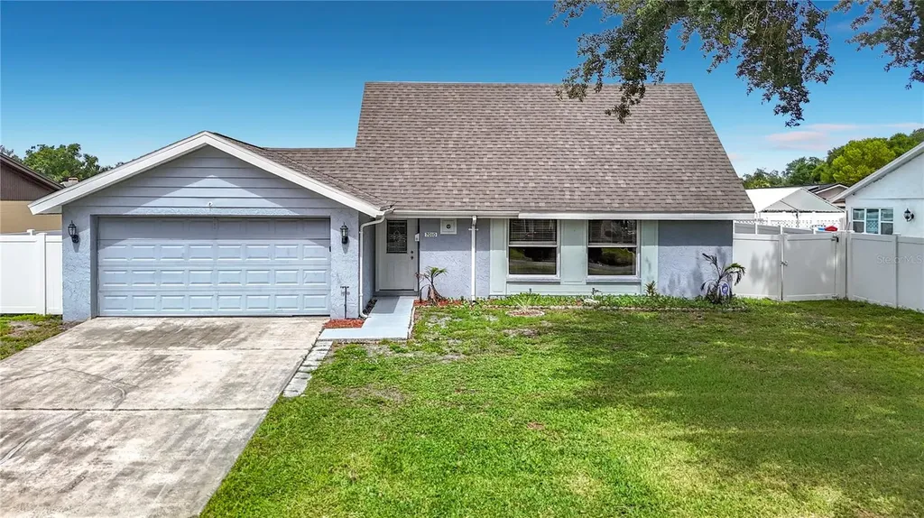 7010 Cobblewood Court Tampa FL 33615