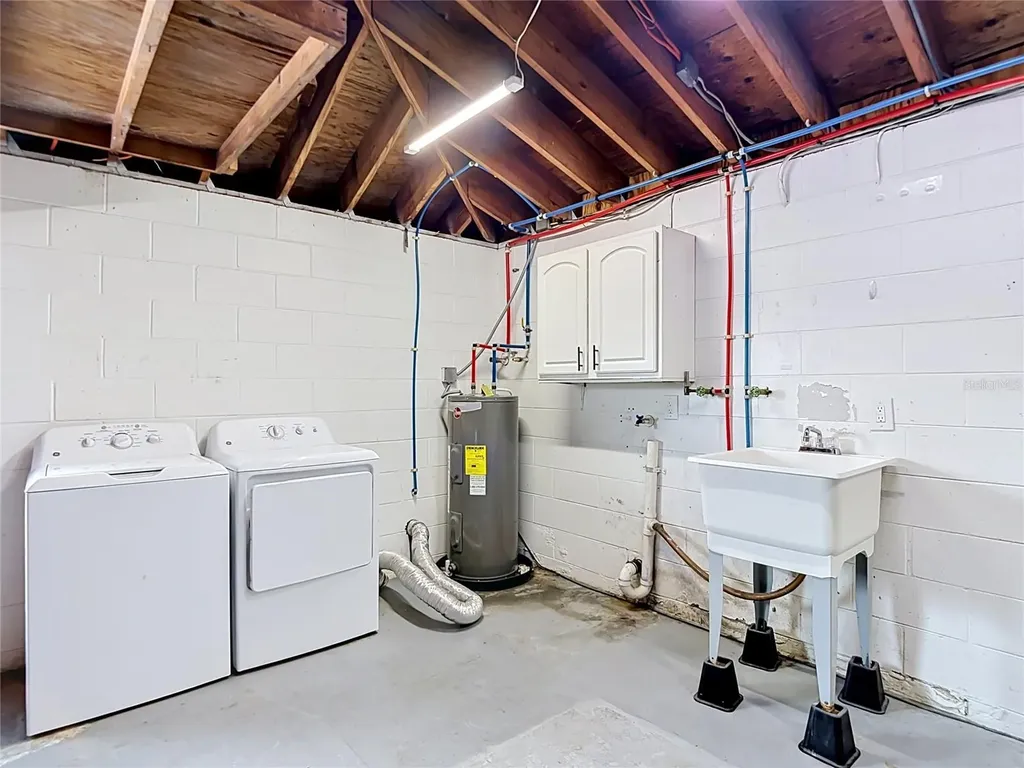 7010 Cobblewood Court Tampa FL 33615
