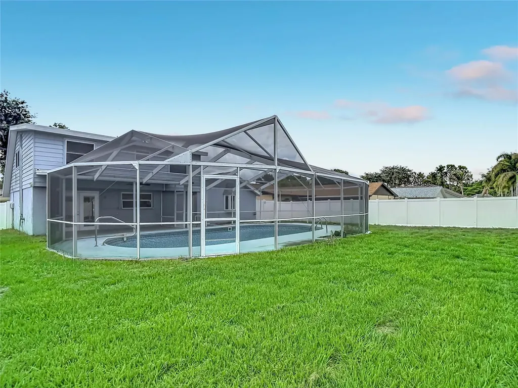 7010 Cobblewood Court Tampa FL 33615