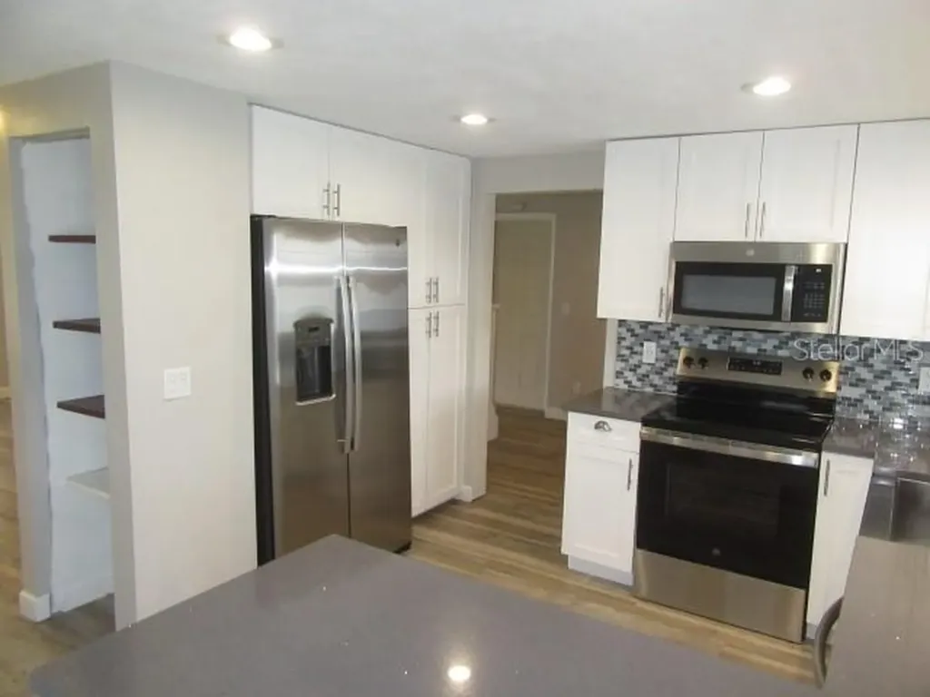 7010 Cobblewood Court Tampa FL 33615