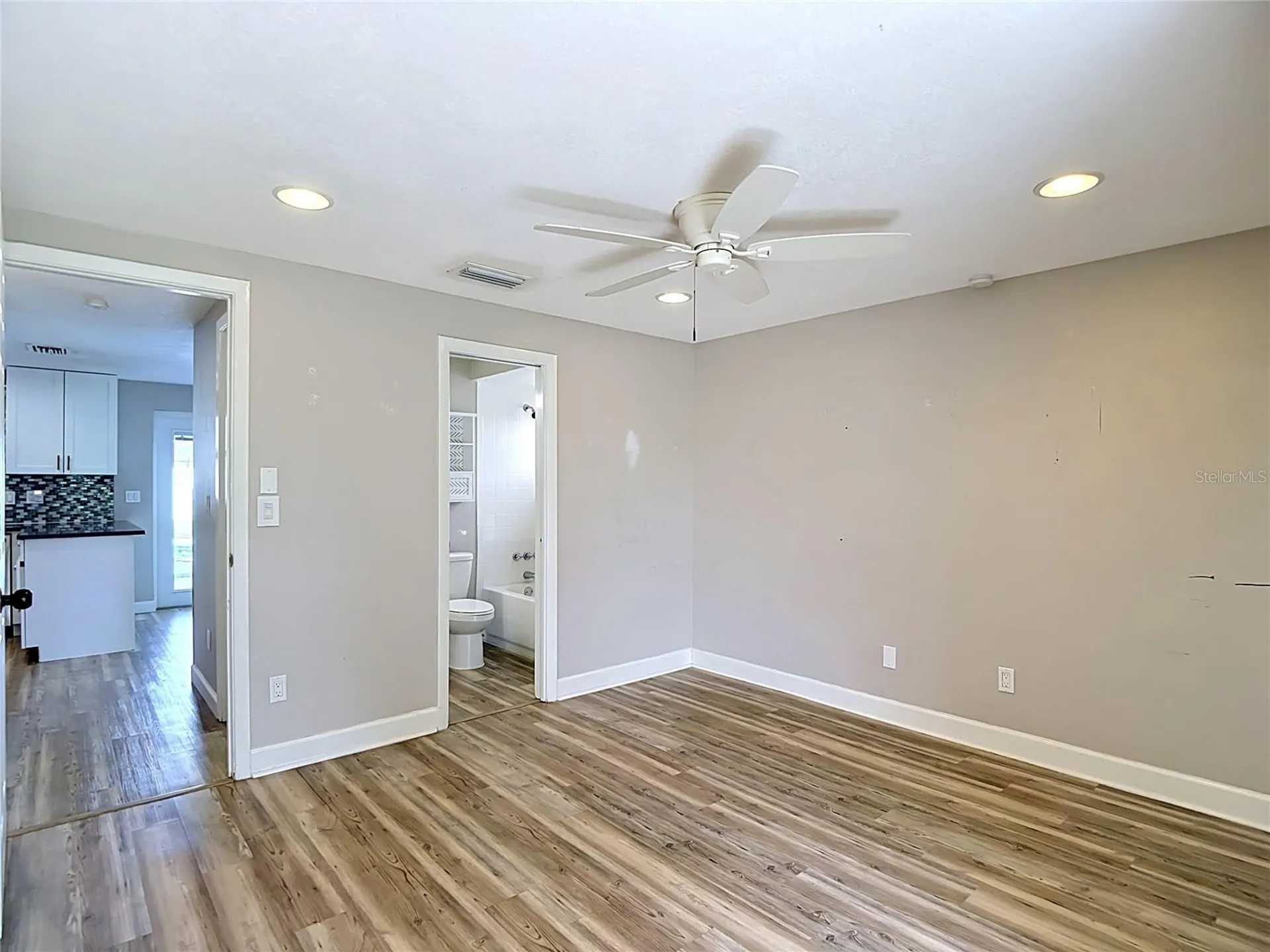 7010 Cobblewood Court Tampa FL 33615
