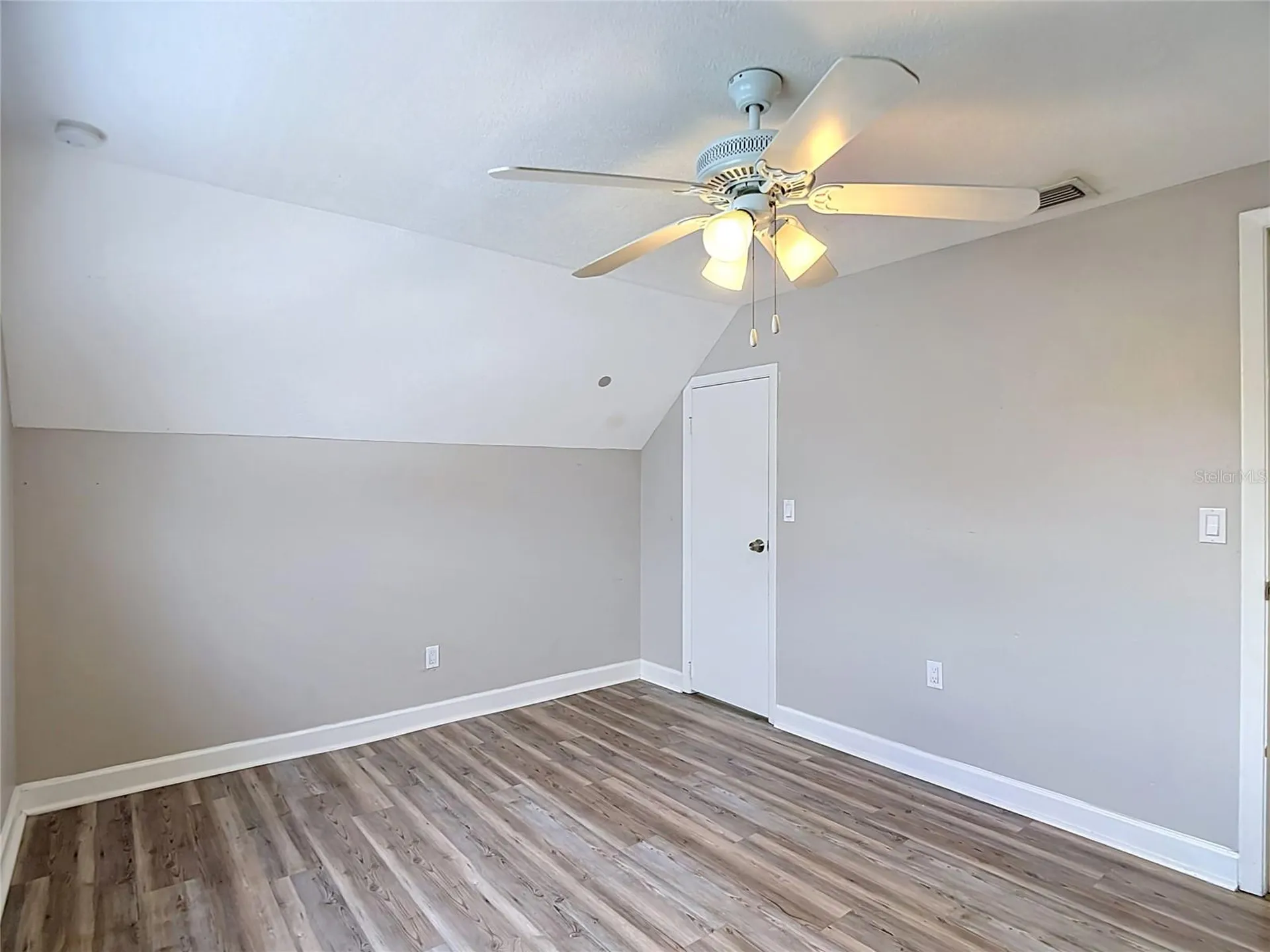 7010 Cobblewood Court Tampa FL 33615