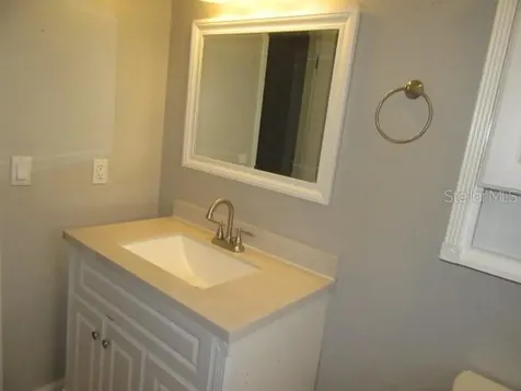 7010 Cobblewood Court Tampa FL 33615
