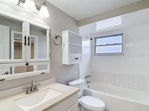 7010 Cobblewood Court Tampa FL 33615
