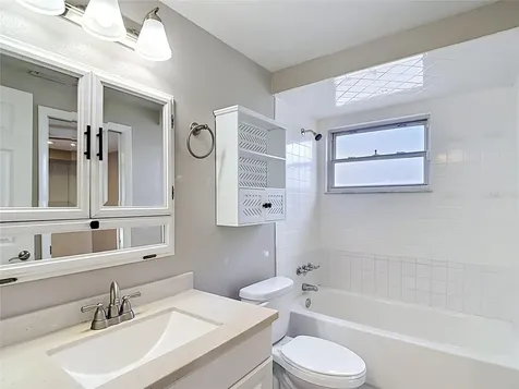 7010 Cobblewood Court Tampa FL 33615