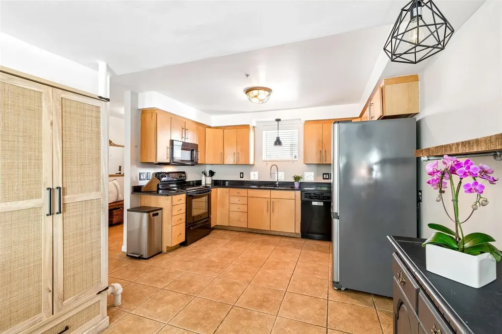 4950 Bayshore Boulevard Tampa FL 33611