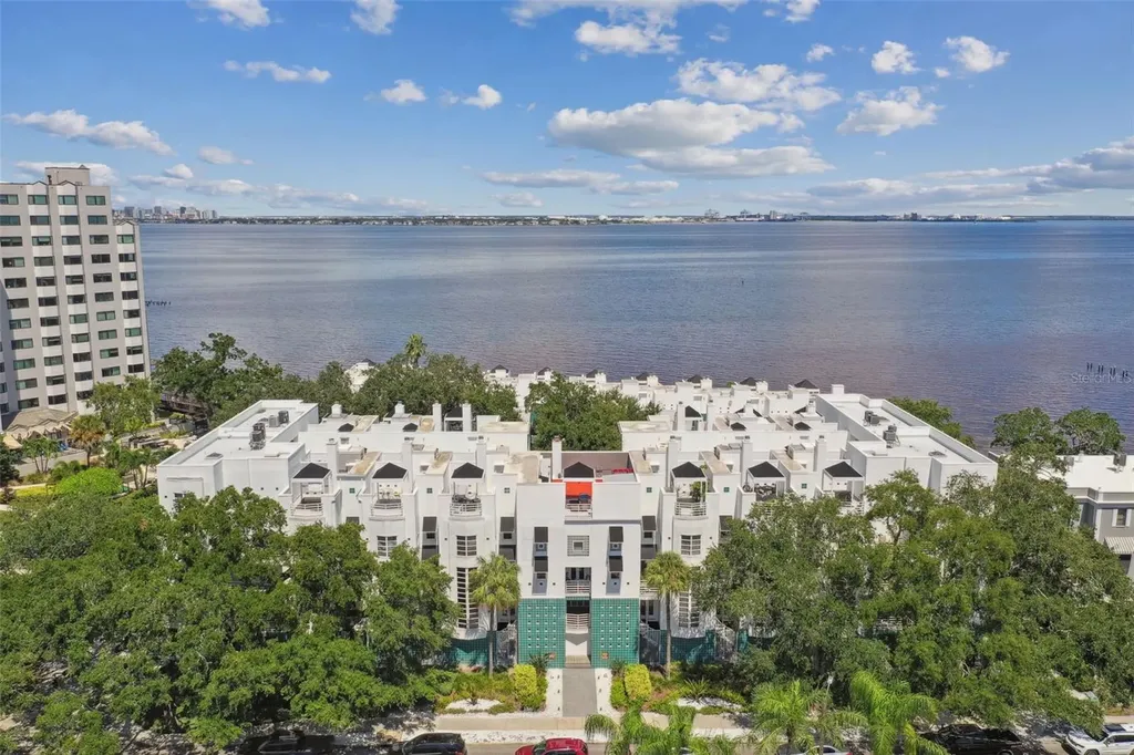 4950 Bayshore Boulevard Tampa FL 33611