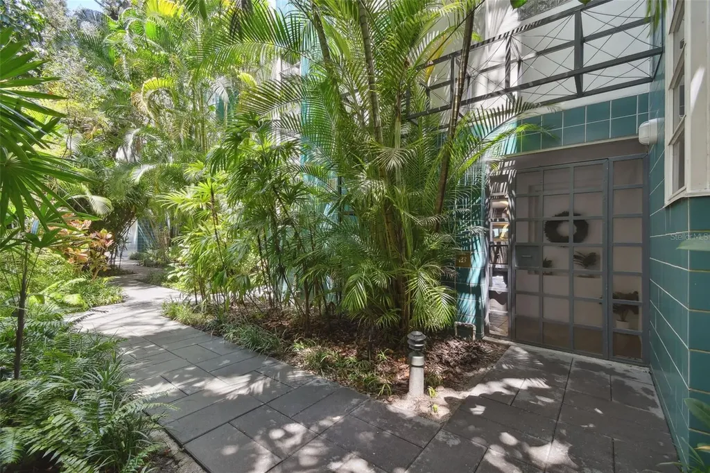4950 Bayshore Boulevard Tampa FL 33611