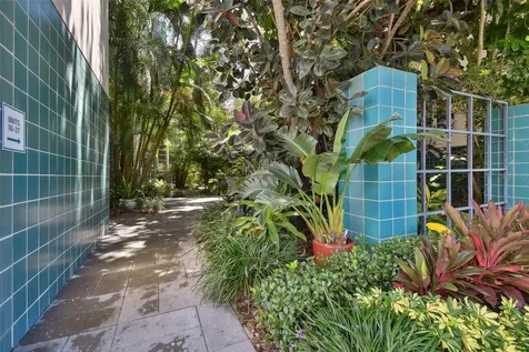 4950 Bayshore Boulevard Tampa FL 33611