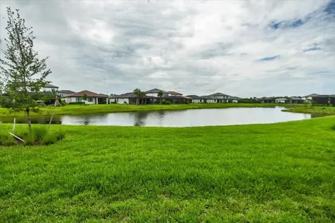 5609 Clearwater Court Lakewood Ranch FL 34211