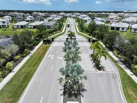 5609 Clearwater Court Lakewood Ranch FL 34211