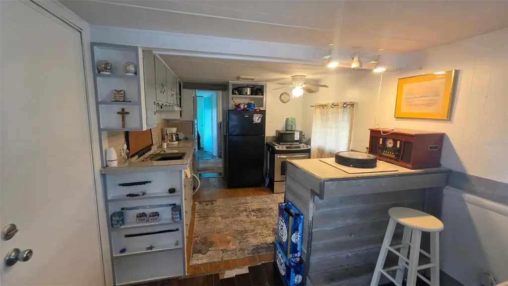 609 50th Avenue W Bradenton FL 34207