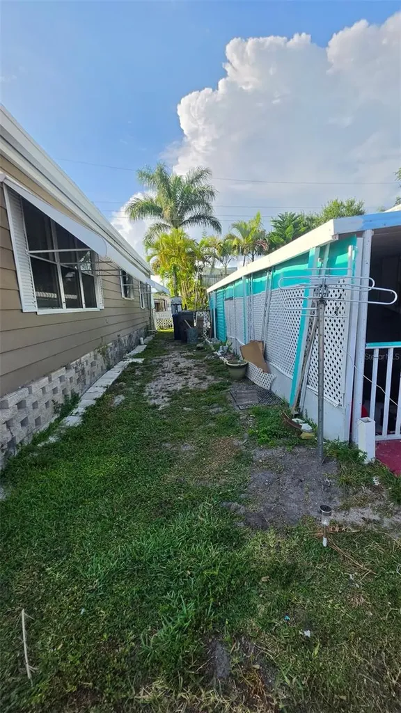 609 50th Avenue W Bradenton FL 34207