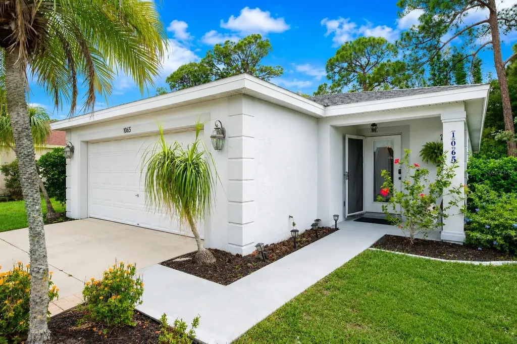 1065 Lewis Avenue Sarasota FL 34237
