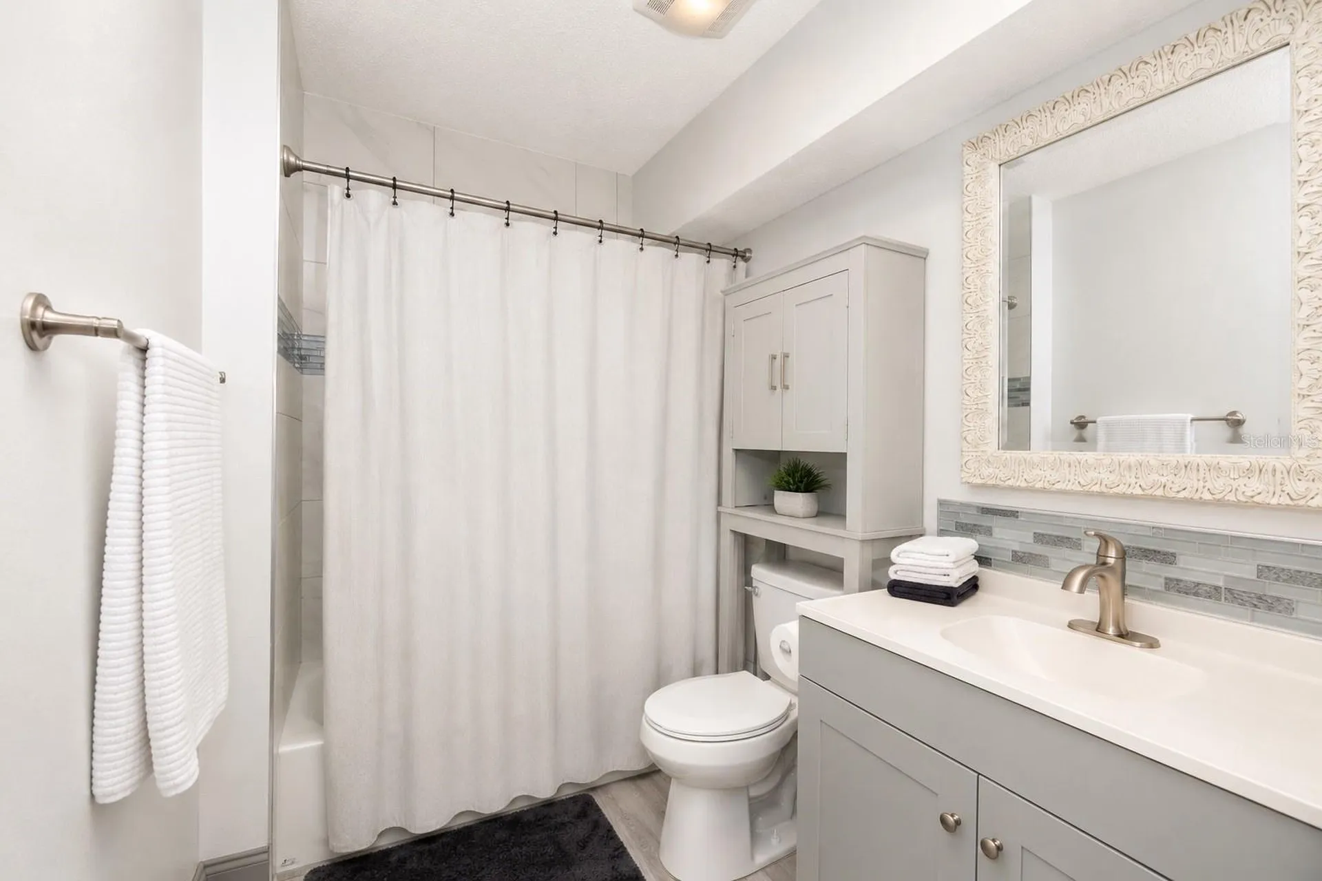 1065 Lewis Avenue Sarasota FL 34237