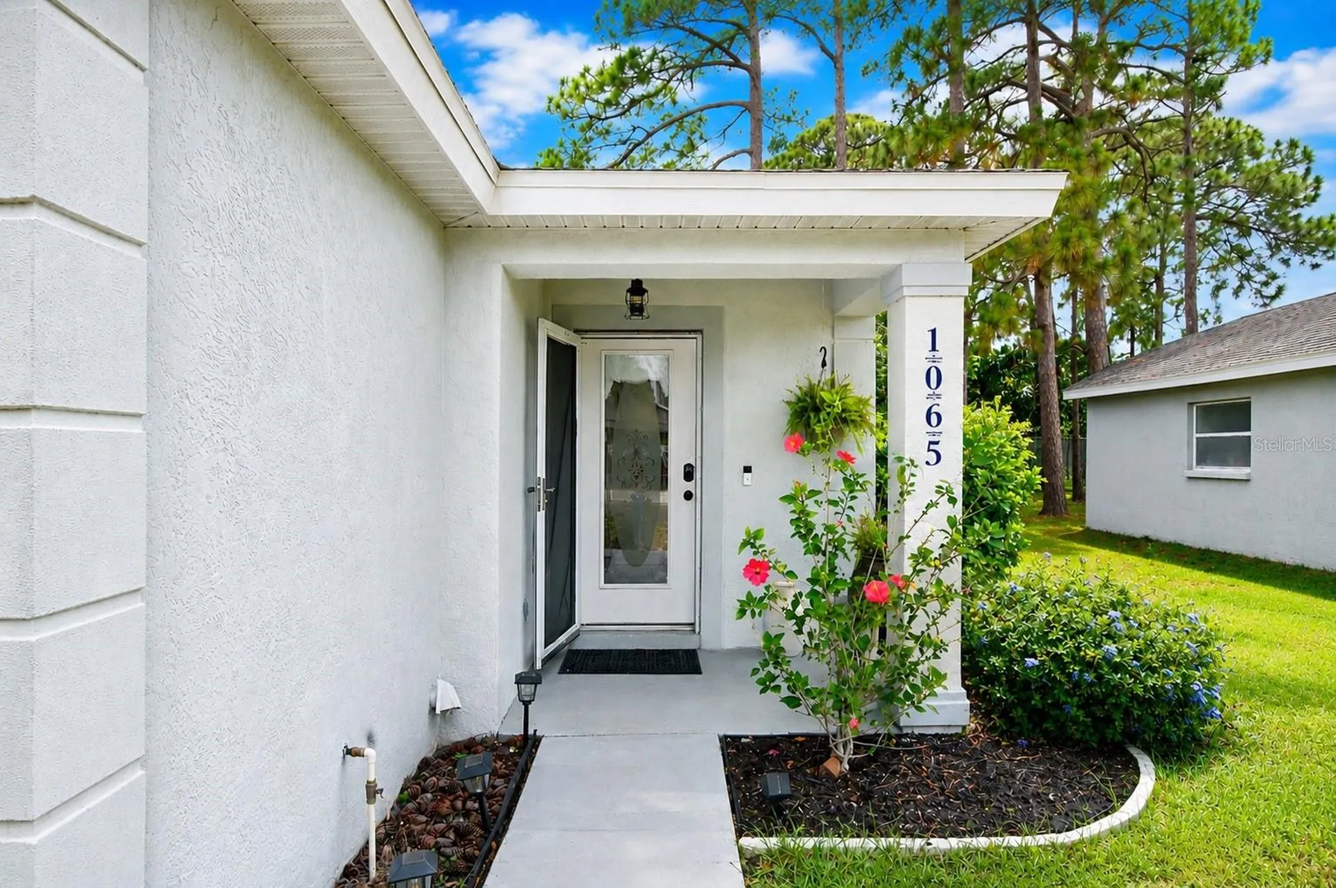 1065 Lewis Avenue Sarasota FL 34237