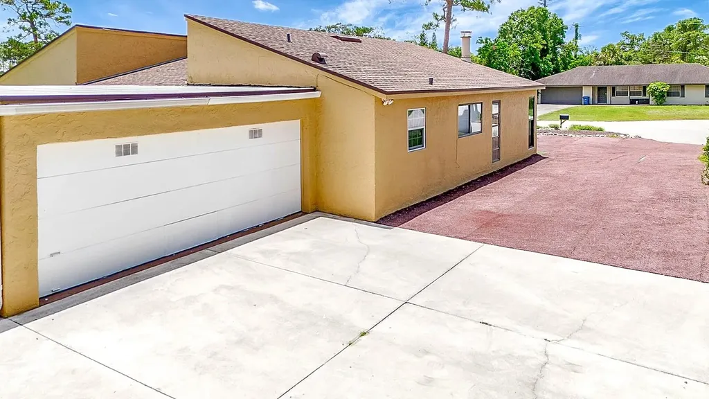 2315 Riverwood Pines Drive Sarasota FL 34231