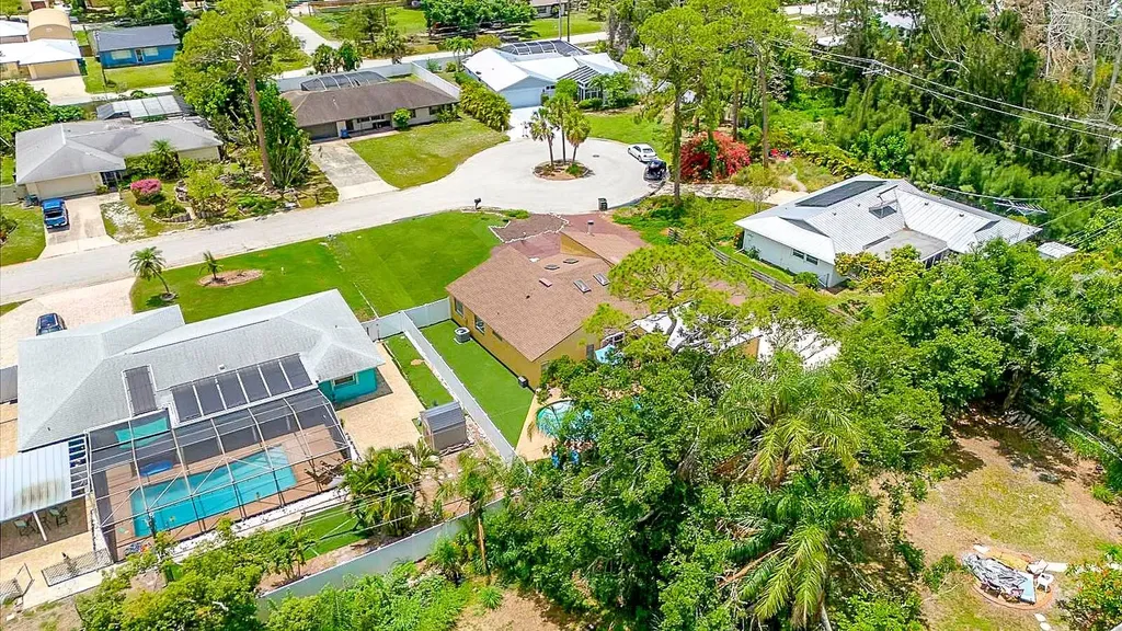 2315 Riverwood Pines Drive Sarasota FL 34231