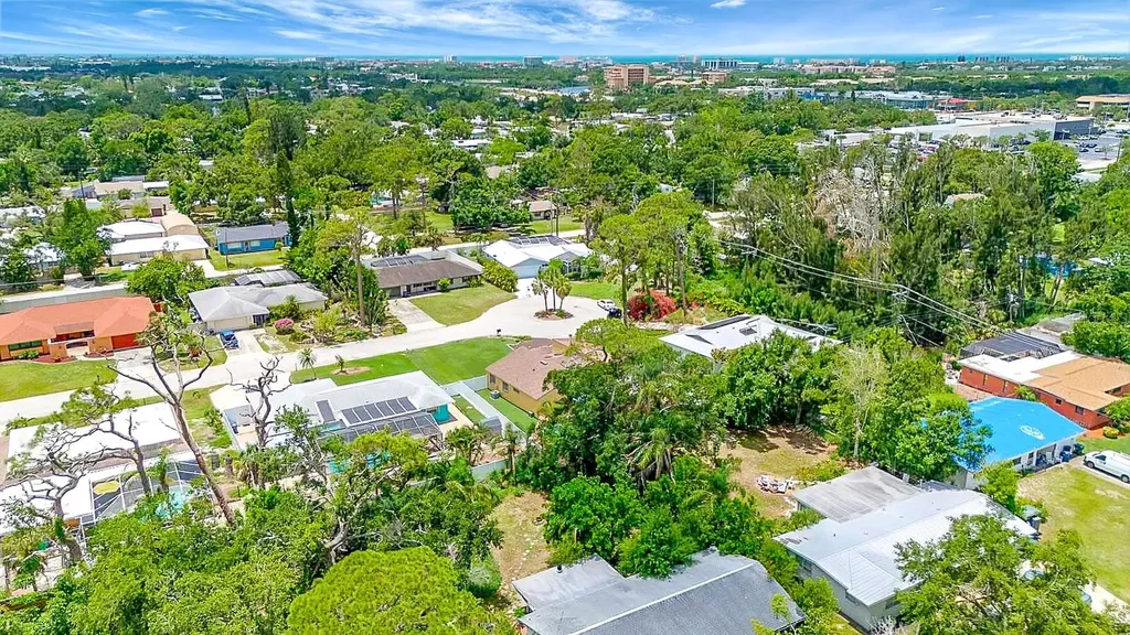 2315 Riverwood Pines Drive Sarasota FL 34231